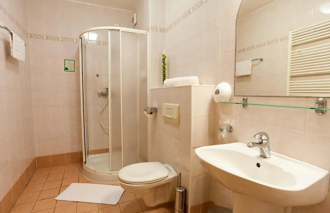 Villa Lovorka - Hotel Resort Drazica-1